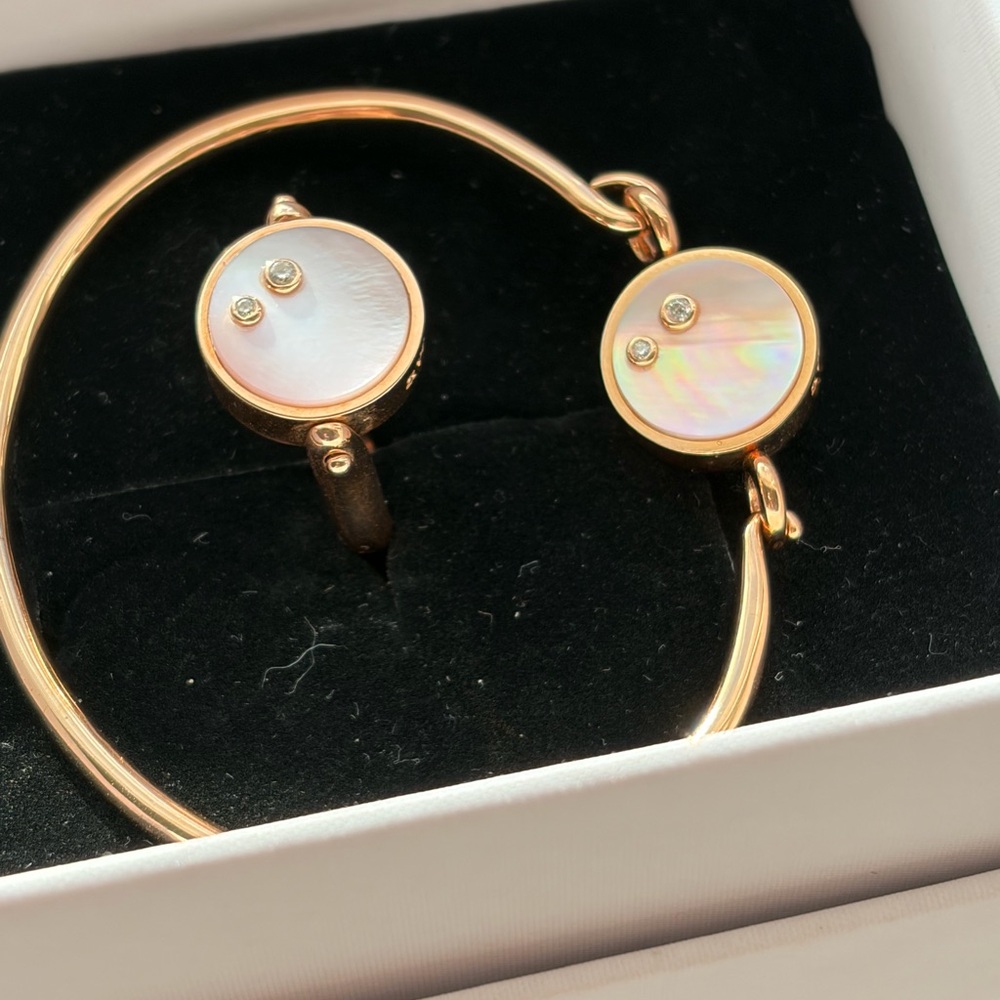 Moving Sale 🌟 Elegant Two Stone Pink Mother of Pearl Ring - Rose Gold - Picture 5 of 7